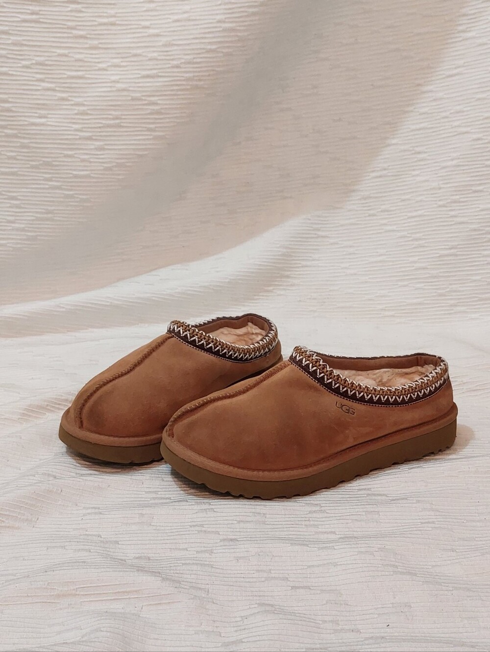 UGG Tasman Chestnut Brown Cozy Shearling Slipper Clogs Size 8